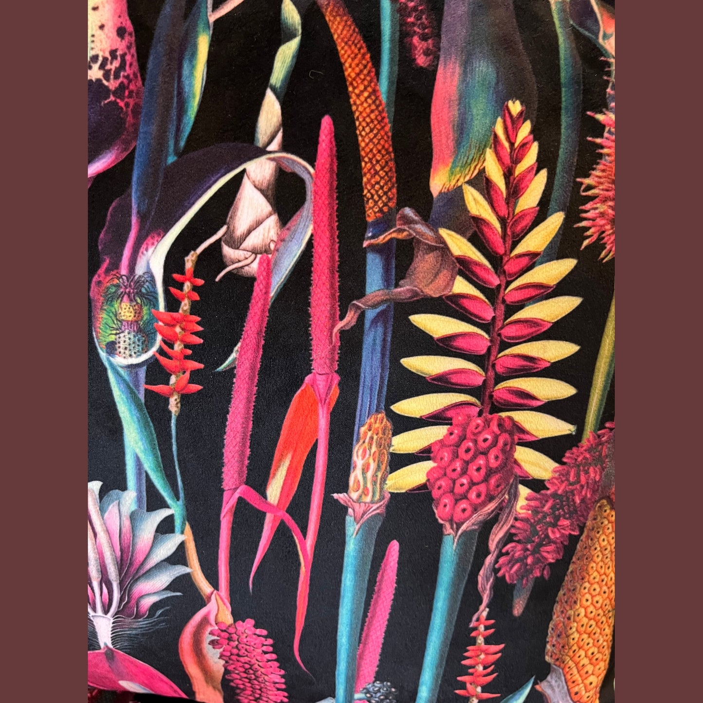 Botanical lily black velvet Footstool