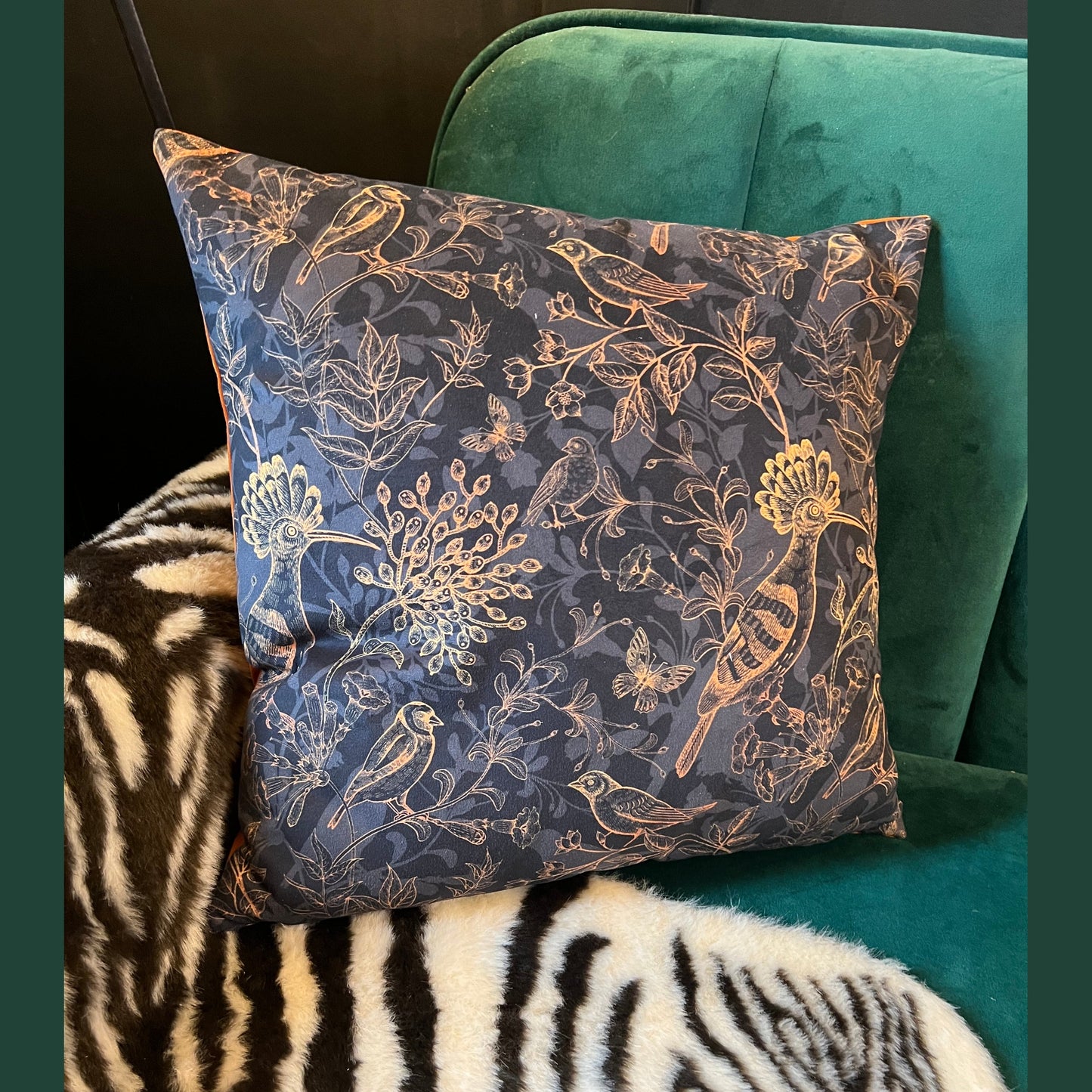 Rustic birds hoopoe bird luxury velvet cushion