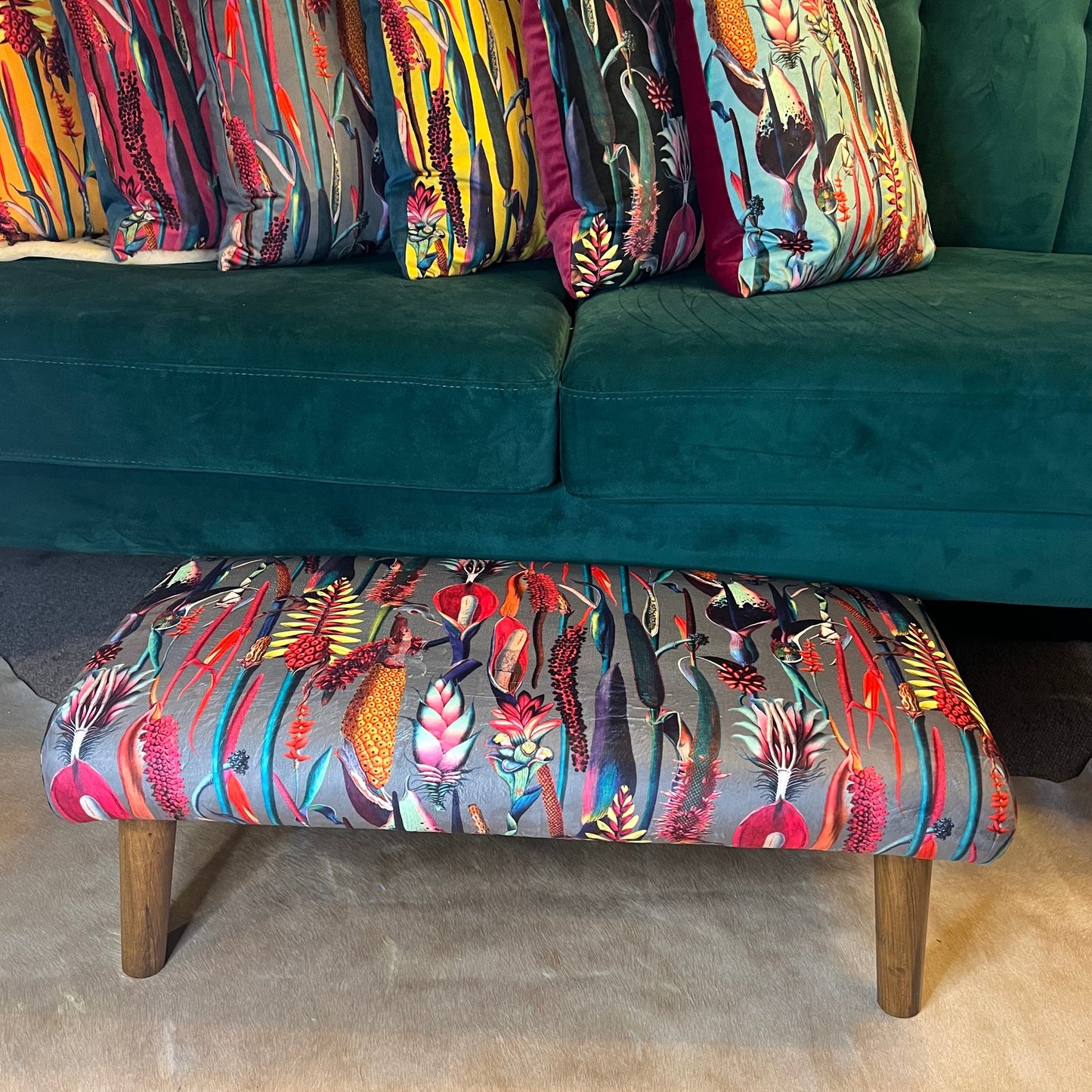 Botanical lily grey velvet Footstool