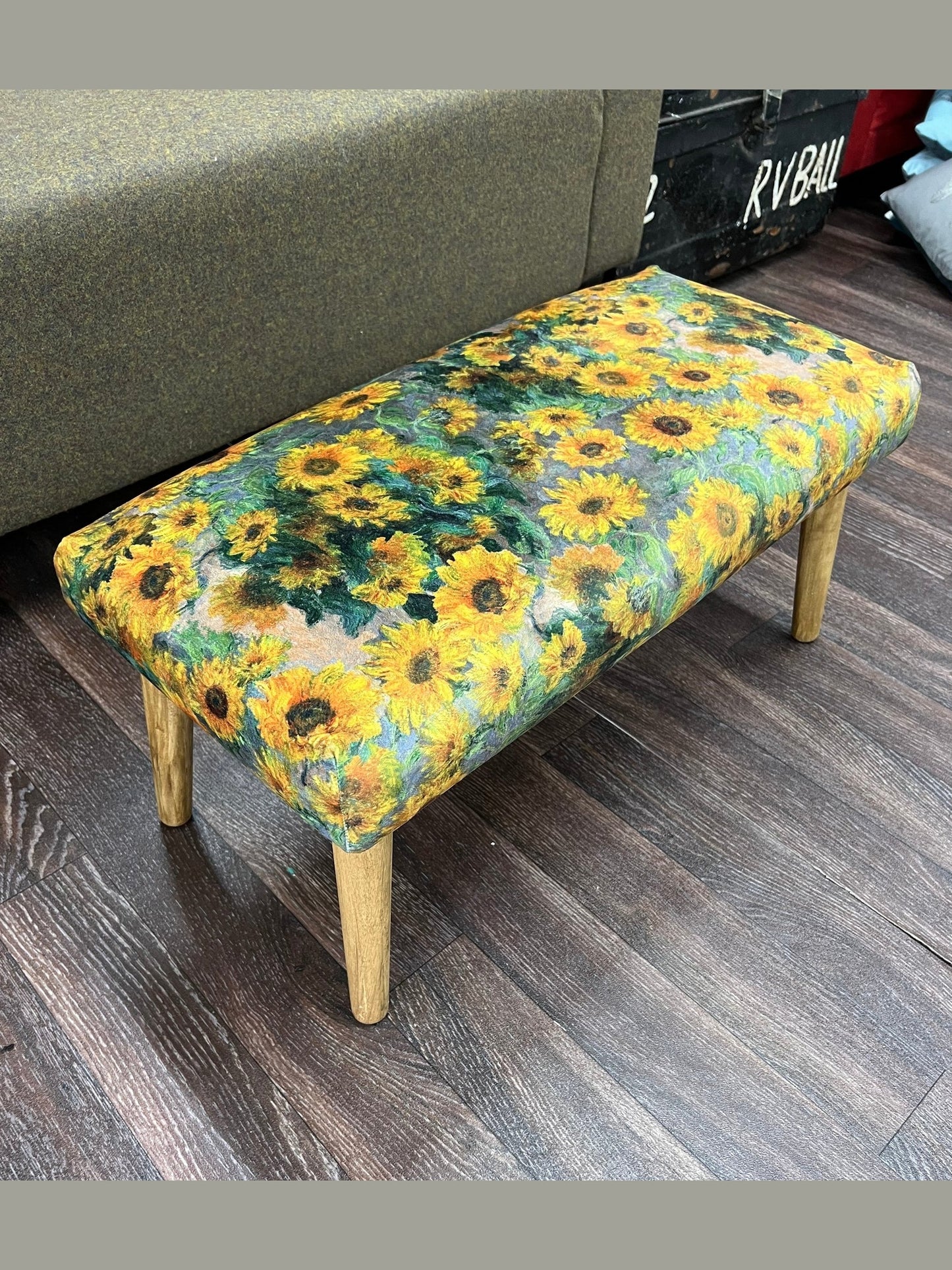 The sunflowers Footstool