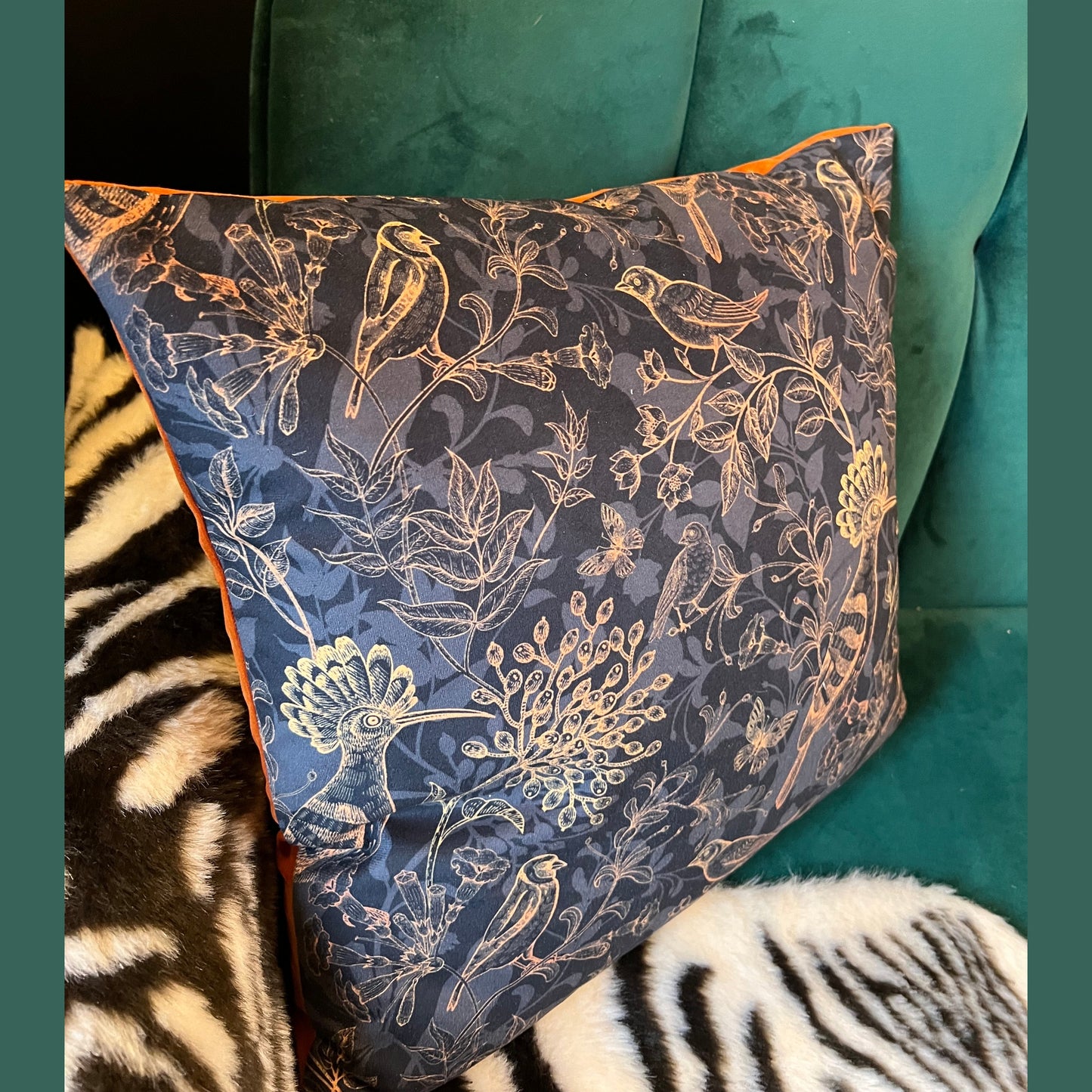 Rustic birds hoopoe bird luxury velvet cushion