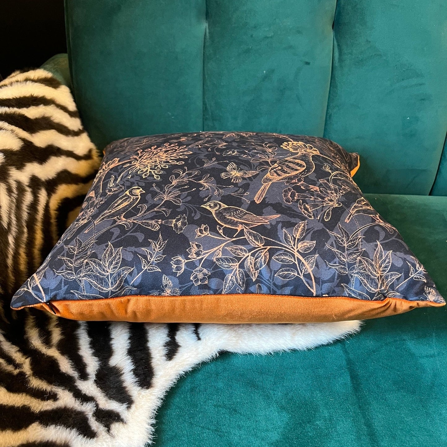 Rustic birds hoopoe bird luxury velvet cushion