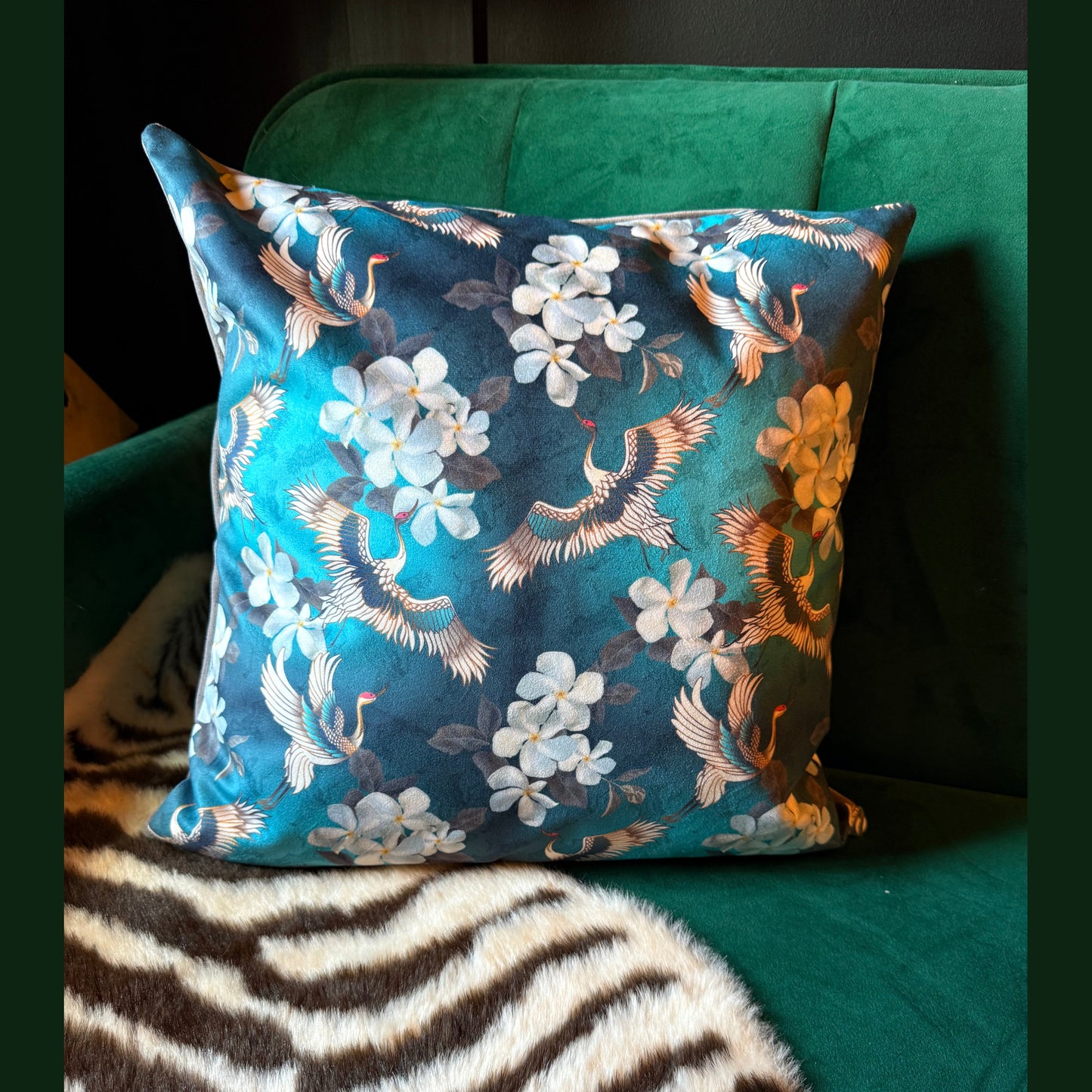 Baby Japanese diving cranes luxury velvet cushion