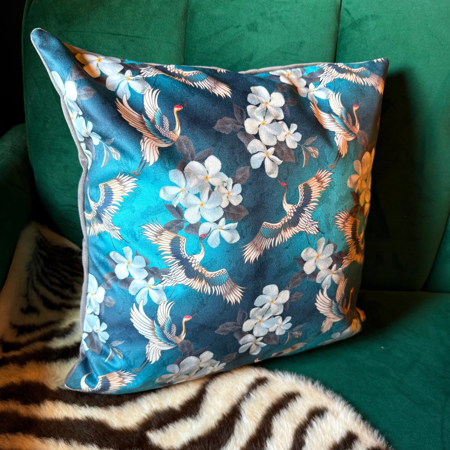 Baby Japanese diving cranes luxury velvet cushion