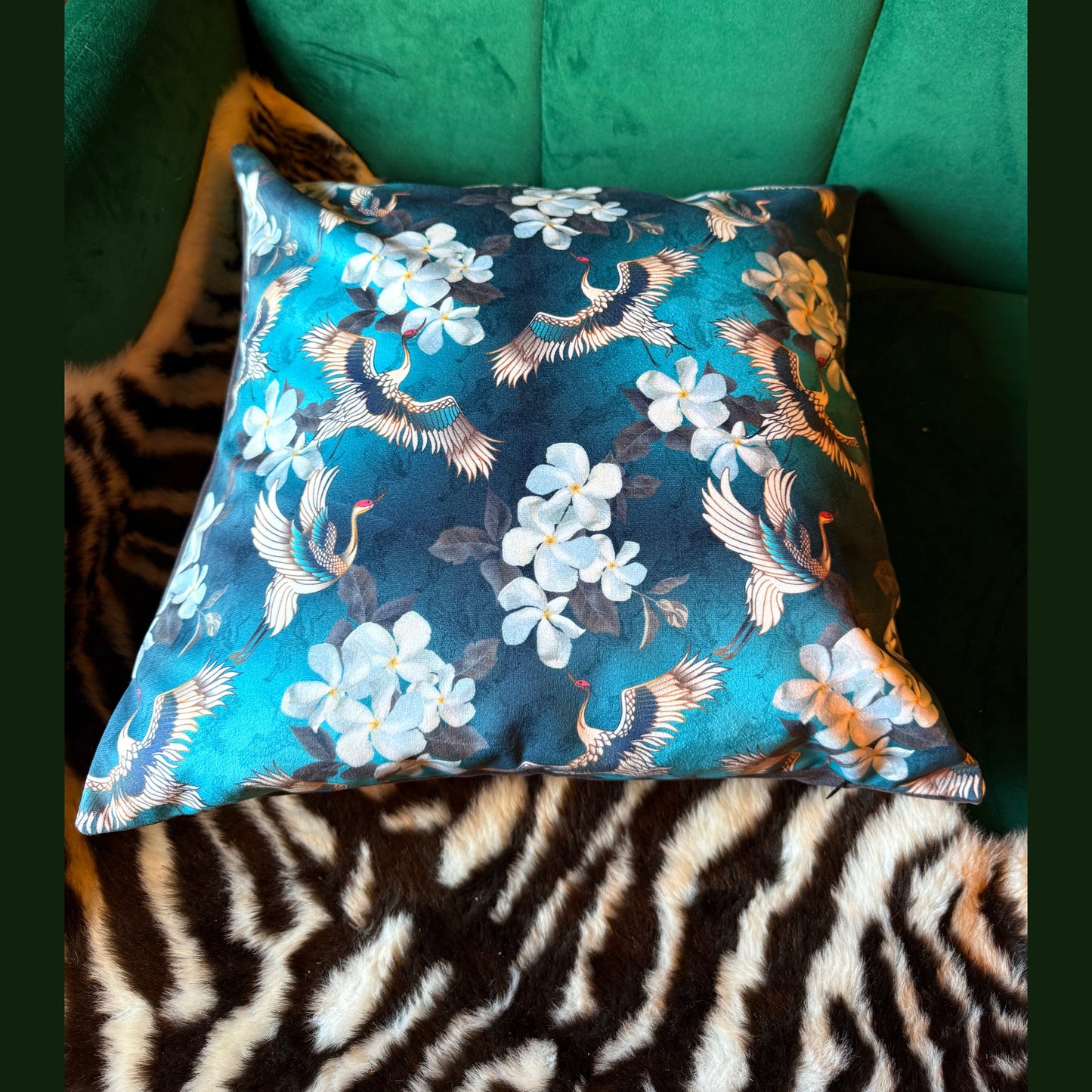 Baby Japanese diving cranes luxury velvet cushion