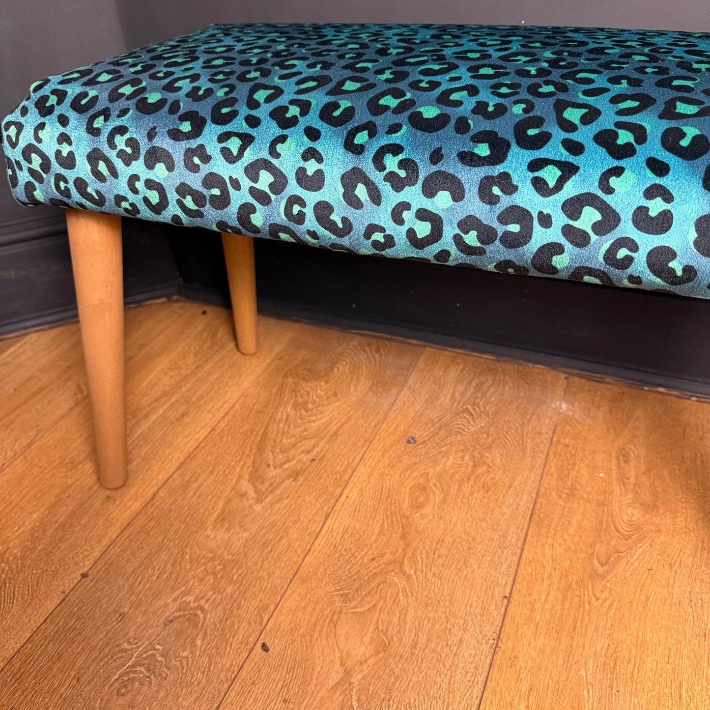 Becca Who leopard skin bench / shoe seat / dressing room seat