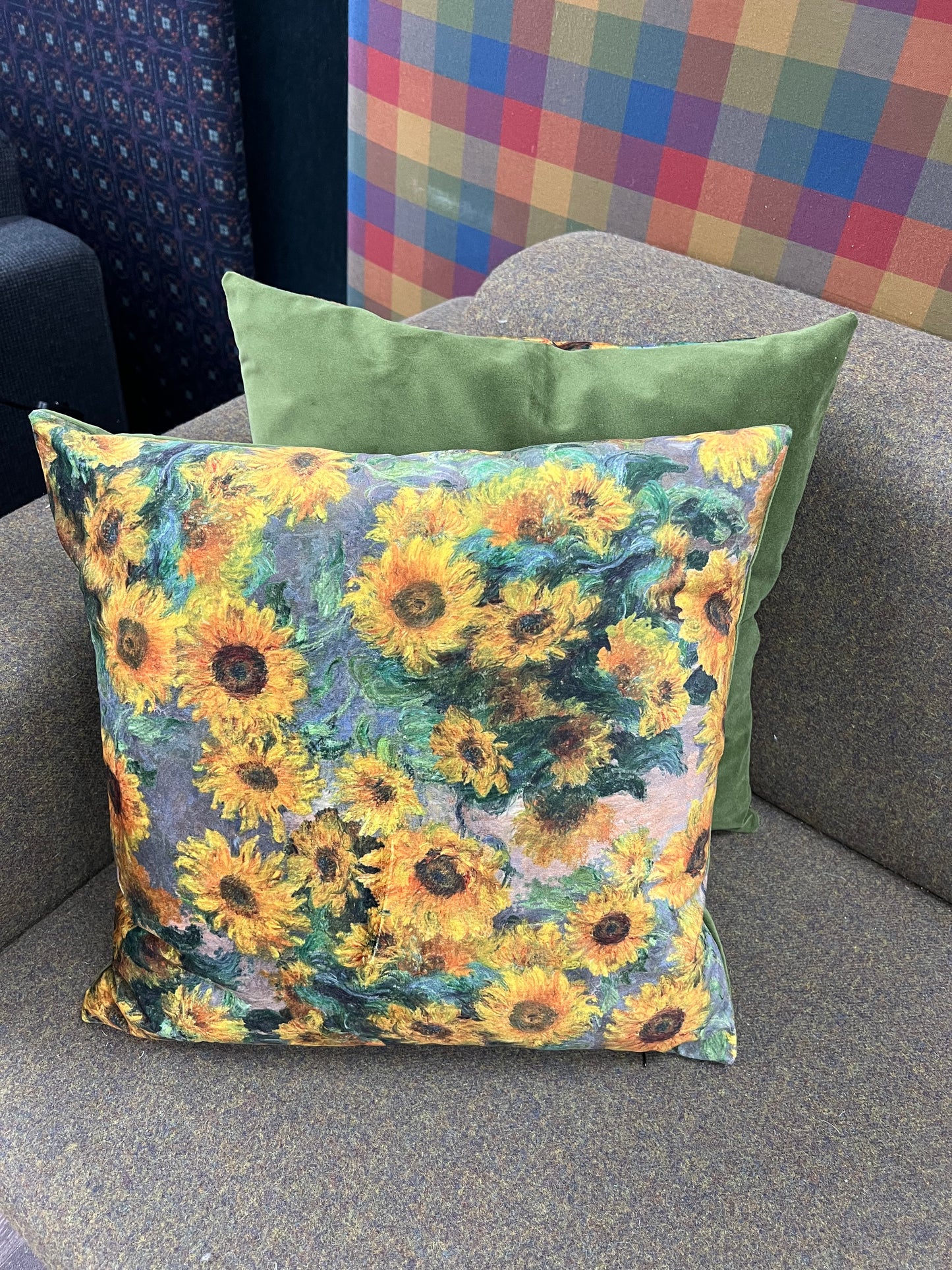 The sunflowers Footstool